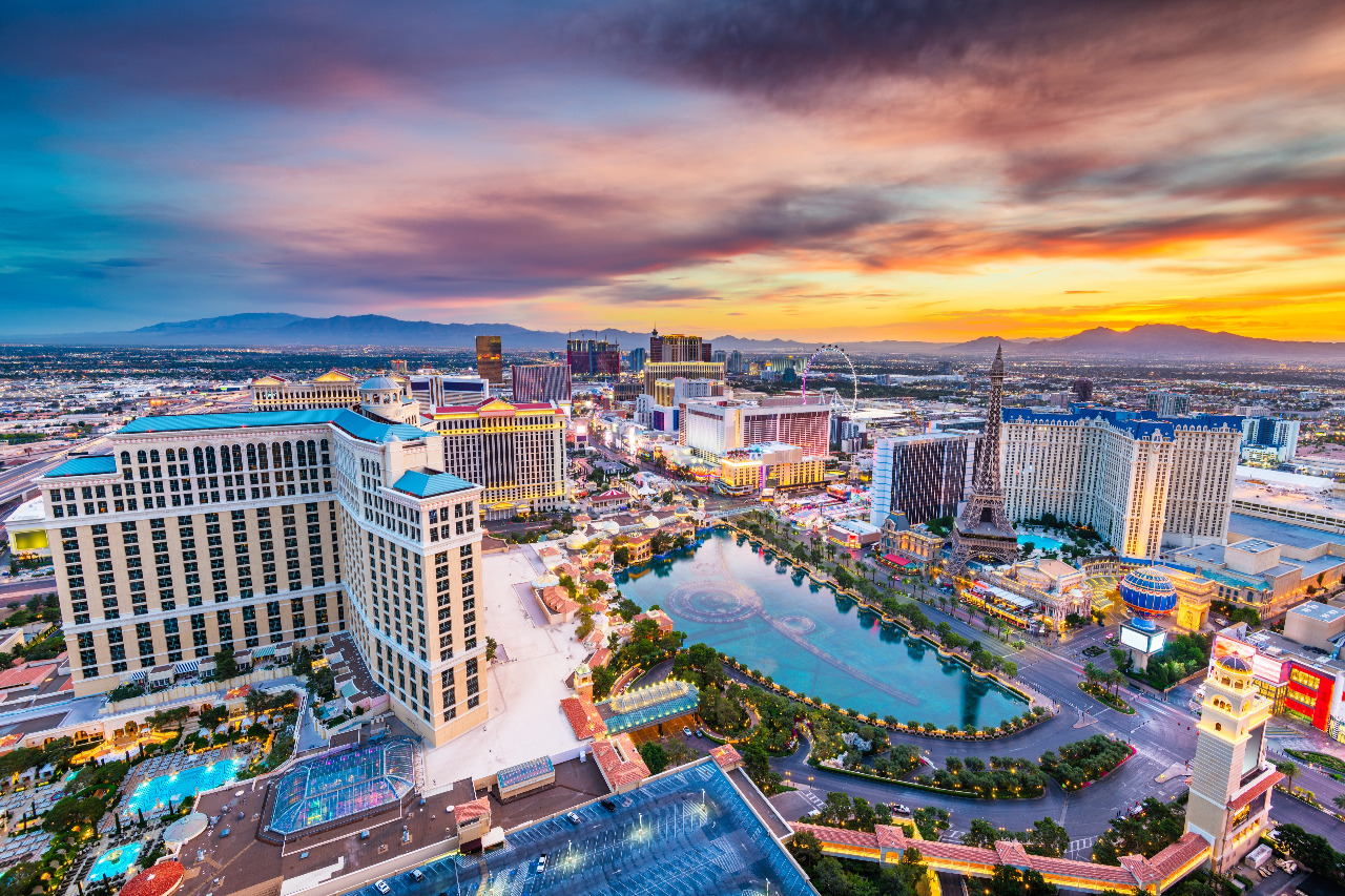 Doprovod pro našeho dalšího nového klienta Čecha, hledáme doprovod  do Las Vegas - Nevada - USA 🇺🇲  - pouze pro ty dívky co mají platné jestě ESTA, nebo projdou prověrkou imigračního.  Září -Las Vegas - Nevada- USA ( Angličitna vyžadována) 